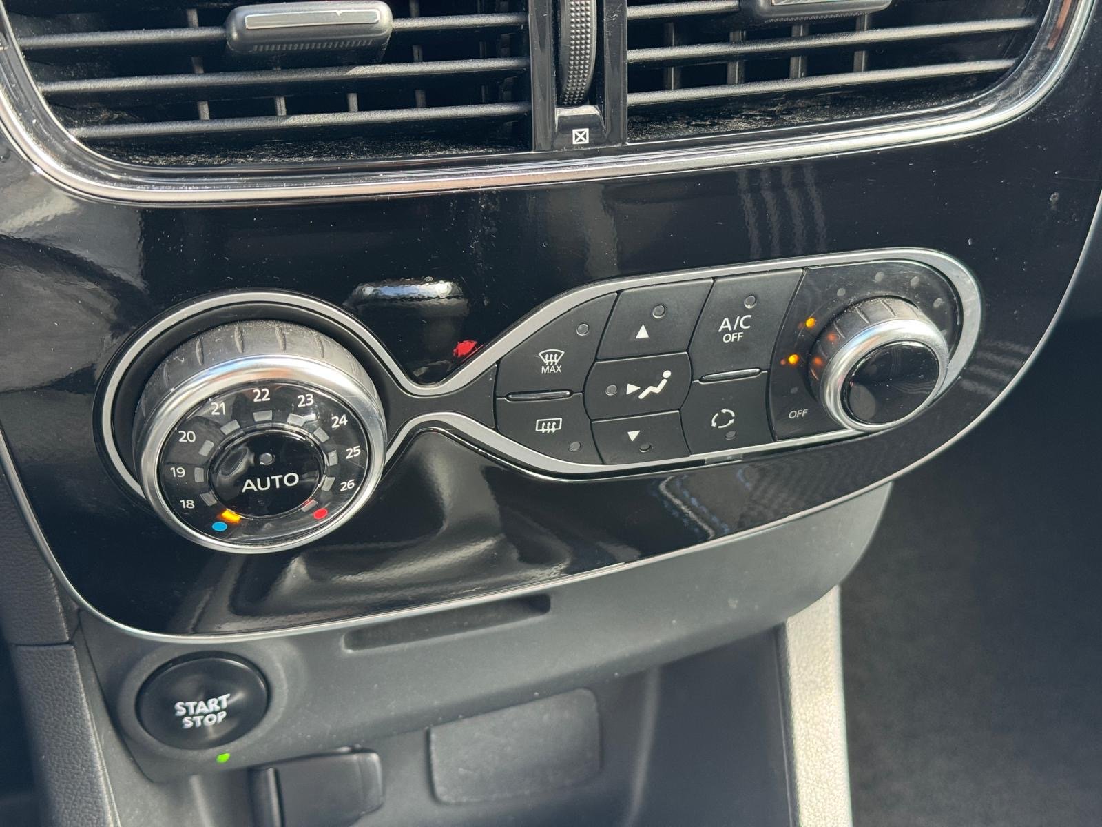 Renault Clio Sport Tourer 1.2 TCe GT Line - imagem 20