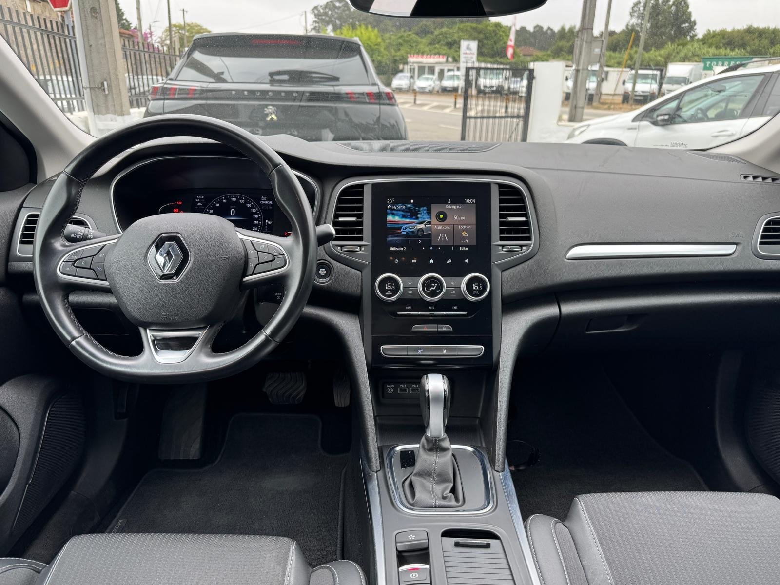 Renault Mégane Sport Tourer 1.5 Blue dCi Limited EDC - imagem 23