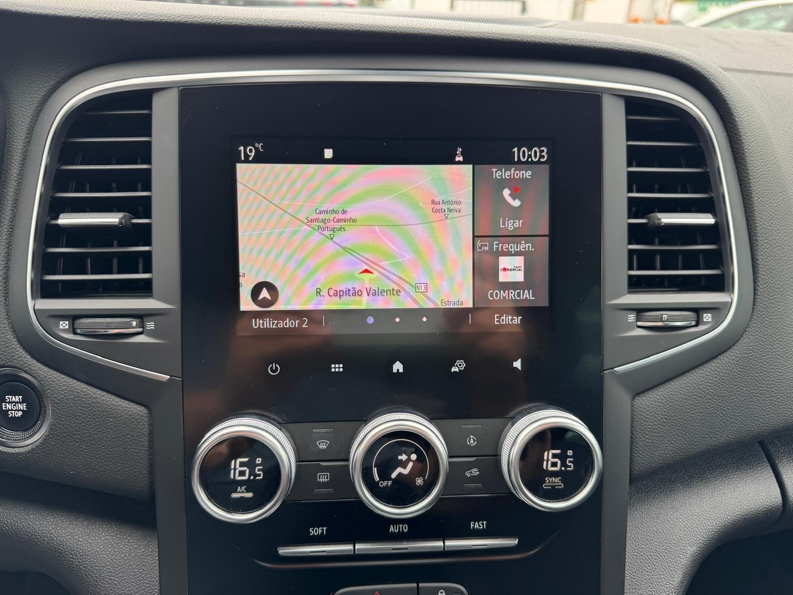 Renault Mégane Sport Tourer 1.5 Blue dCi Limited EDC - imagem 27